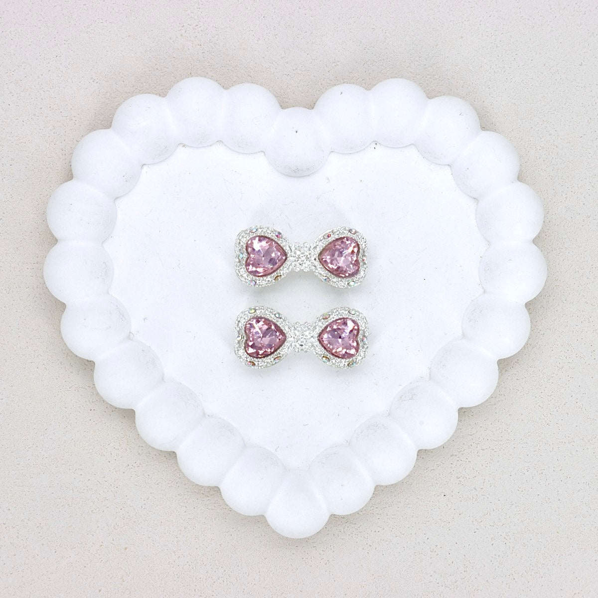 Kimhatter Mocha Alloy Bow Tie Bead with Colorful Diamond Balls 2pcs/bag