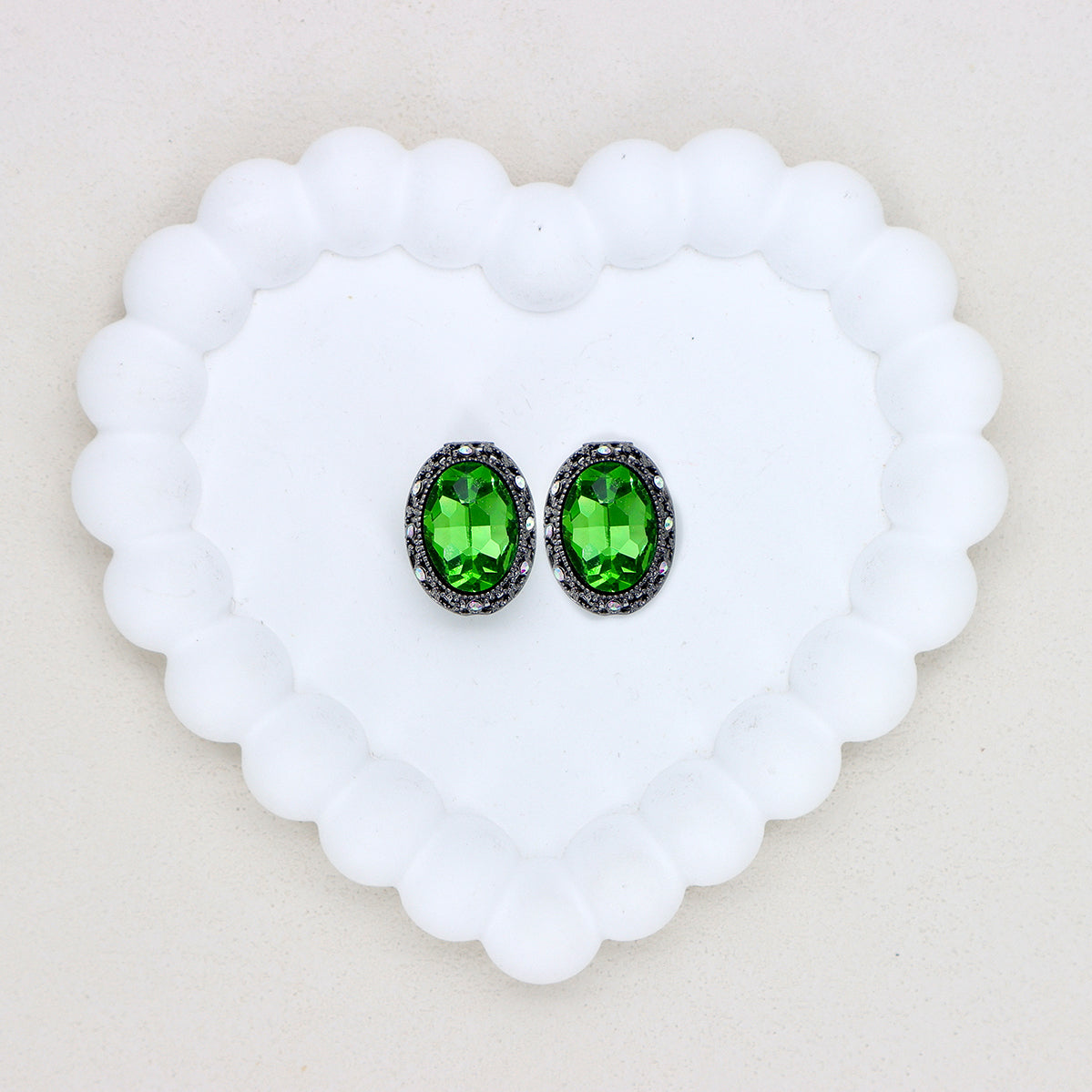 Kimhatter Oval Black Double-Sided Crystal Alloy Bead with Diamond Ball